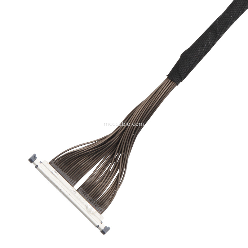 32 پین Micro Coaxial Cable 0.3mm Pitch 20496-032T-40 کابل Lvds برای کانکتور 32P